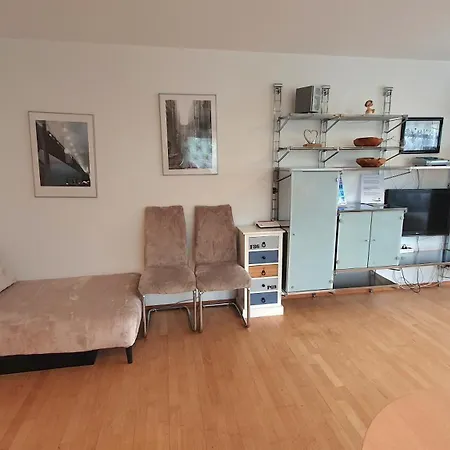 Fuer 5 Personen In Apartment *